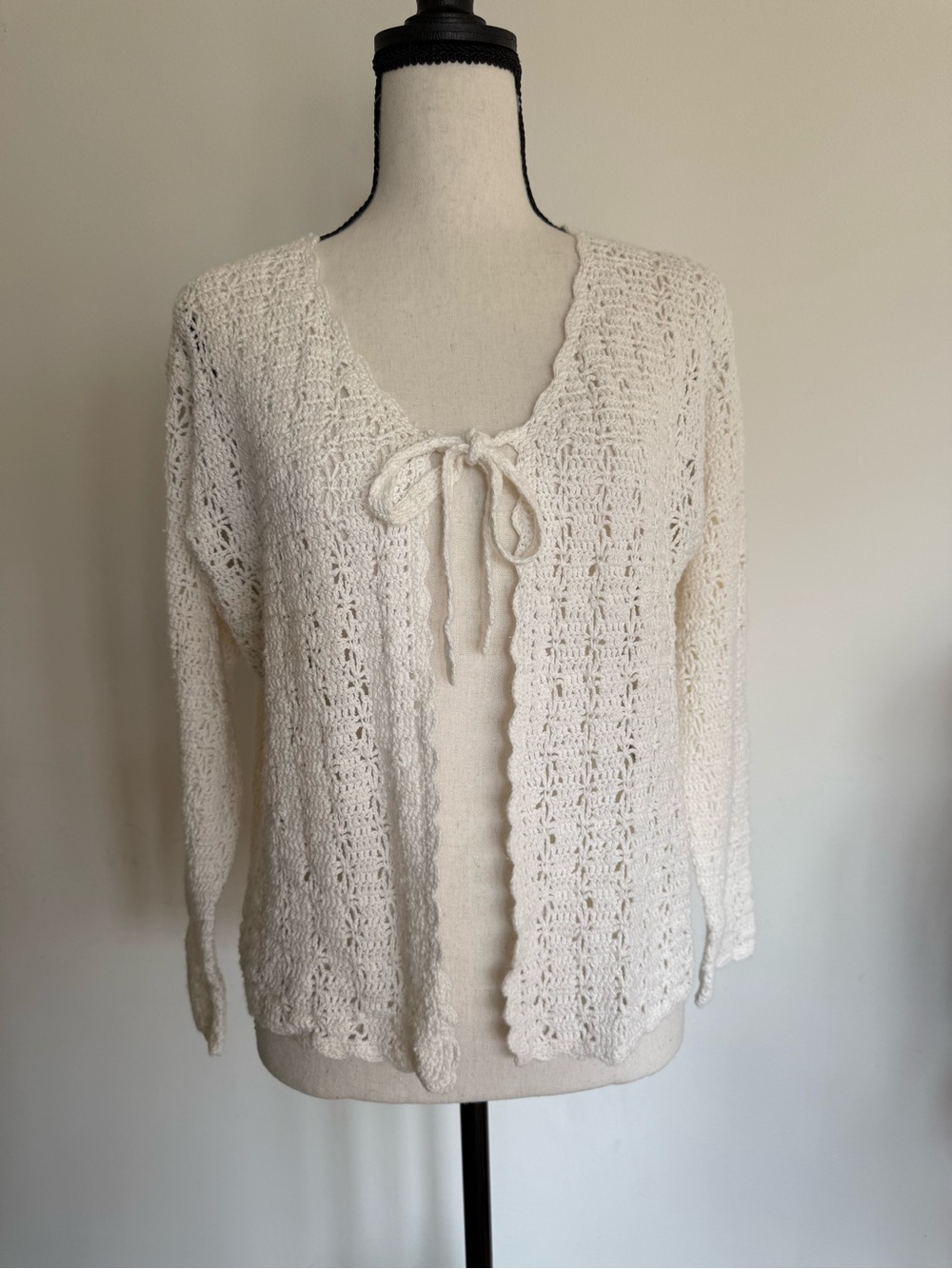 Vintage Tiara International White Crochet Cardigan XL Y2K Cottagecore Tie Top